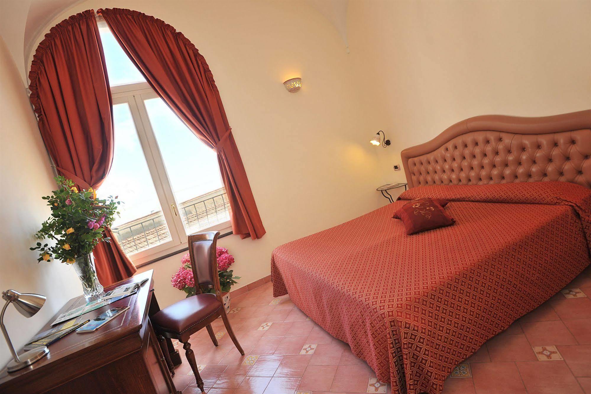 Albergo L'Antico Convitto Амалфи Екстериор снимка